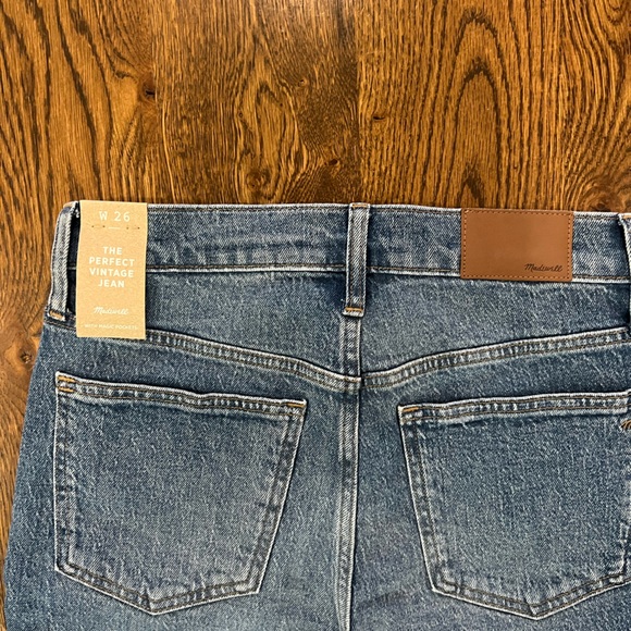 Madewell Light Wash “The Perfect Vintage Jean” Size 26 - Picture 6 of 6